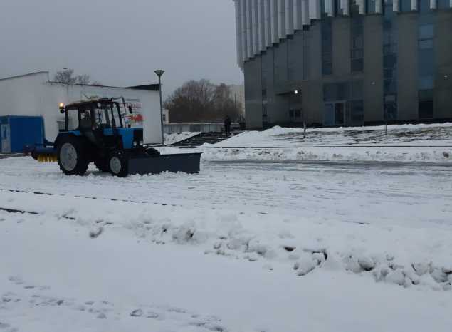 В «Пензаконцерте» ежедневно ведутся работы по уборке территории